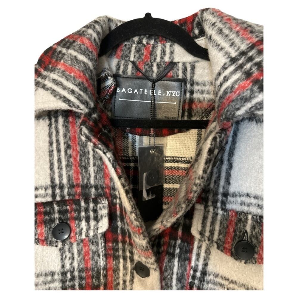 BAGATELLE NYC Oversized Plaid Fleece Shacket - Picture 3 of 4